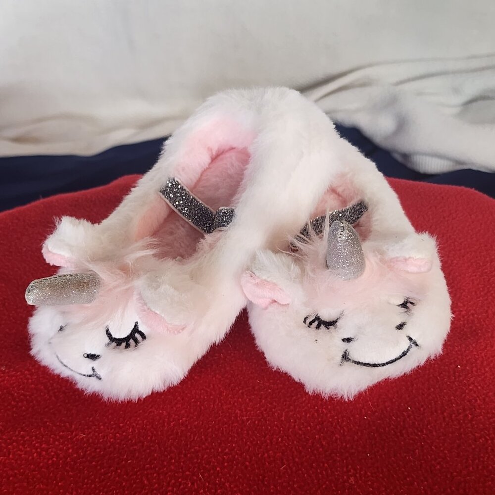 Target White Pink Silver Glitter Unicorn Plushy Poly Baby Slipper Size S 12-24M